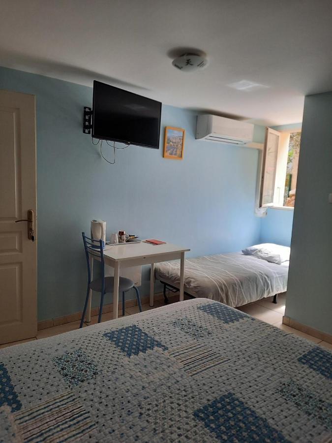 Chambre A Village Privatunterkunft *